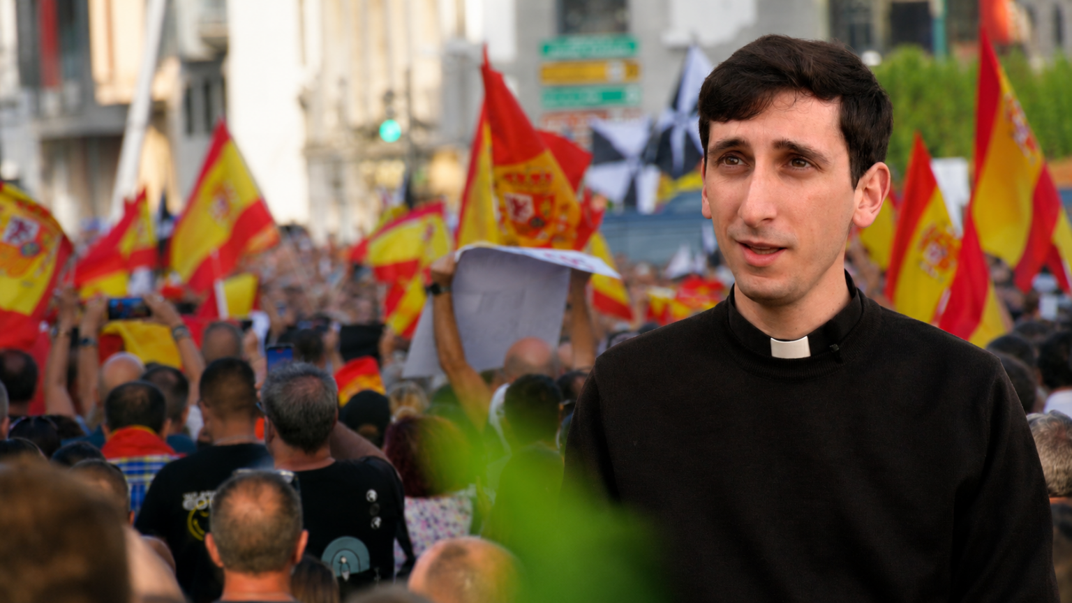 Sacerdote Causa Revuelo En Ceuta España | Crisis Inmigración | Jesse Romero y Luis Roman